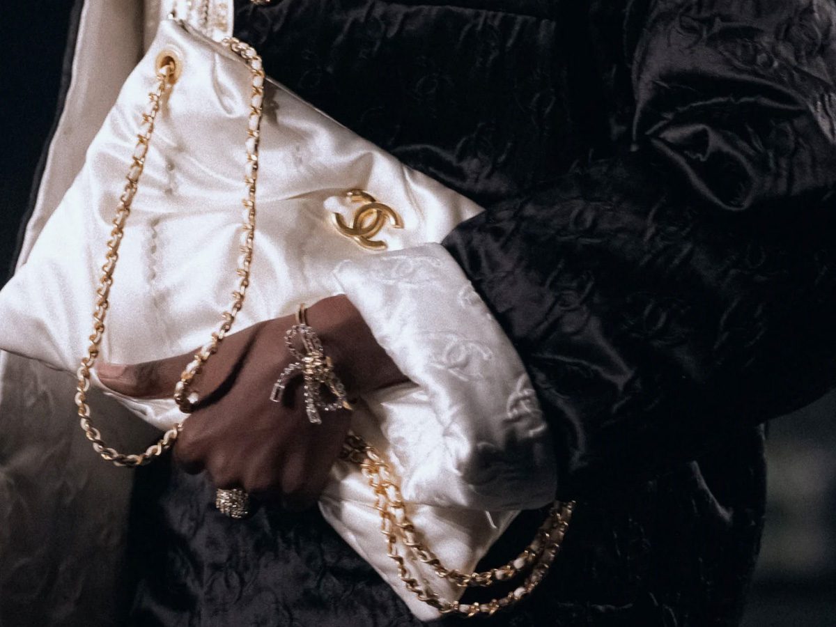 Chanel Metiers d’Art Bags 2025 Show: A Masterclass in Craftsmanship and Elegance